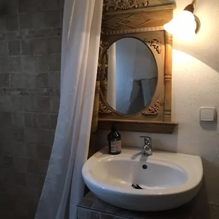 Grosse Hobbithoehle Mit Gemeinschaftsgarten Apartamento Neustadt am Rübenberge